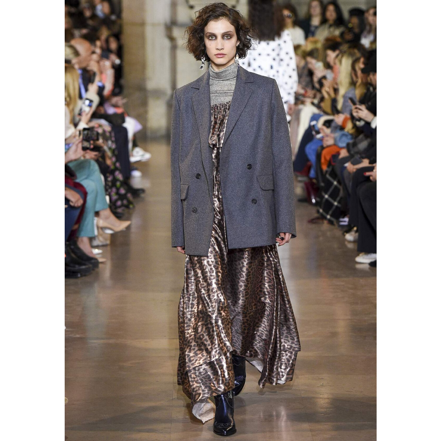 Фото Paul & Joe Fall 2019 Ready-to-Wear / Paul & Joe осень-зима 2019/20 / Неделя моды: Париж